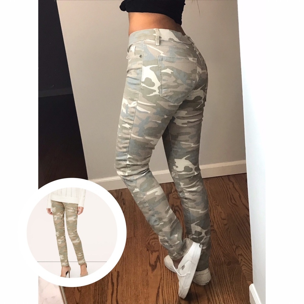 LOFT - LIGHT CAMO RELAXED SKINNY JEANS